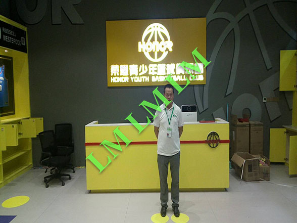 深圳龙岗区荣耀国际青少年篮球俱乐部室内环境